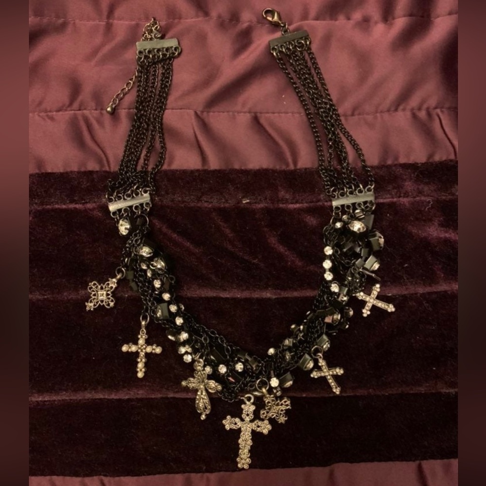 Necklace jewelry